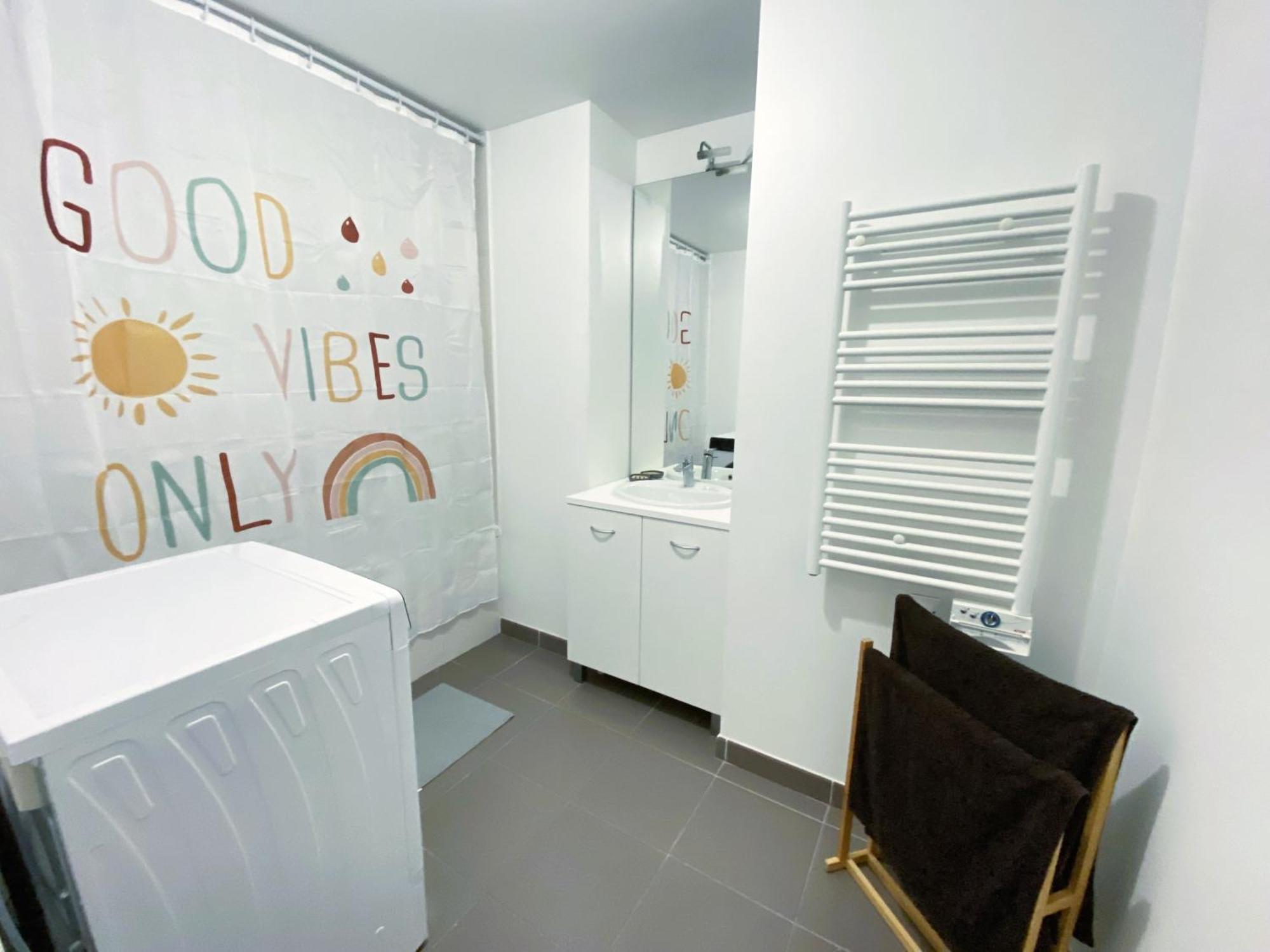 New Joliette Comfortable Apartment Well Located With Private Parking Марсель Экстерьер фото